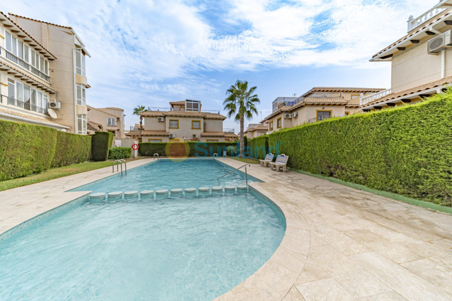 Resale - Apartamento - Torrevieja - Punta Prima