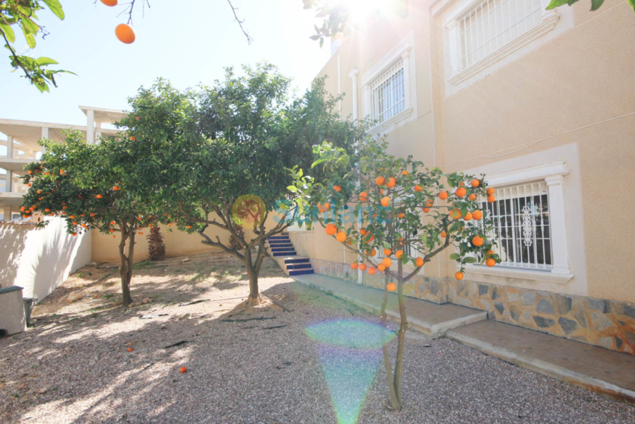 Resale - V - La Zenia