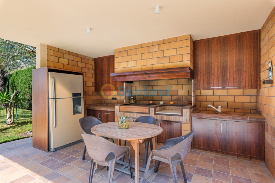 Resale - Villa - Elche/Elx