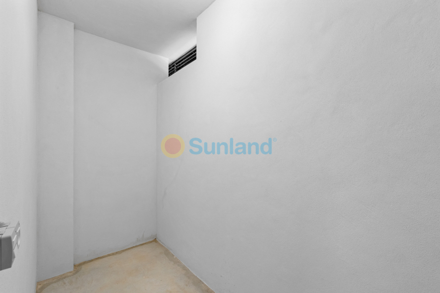 Resale - P - Villamartin