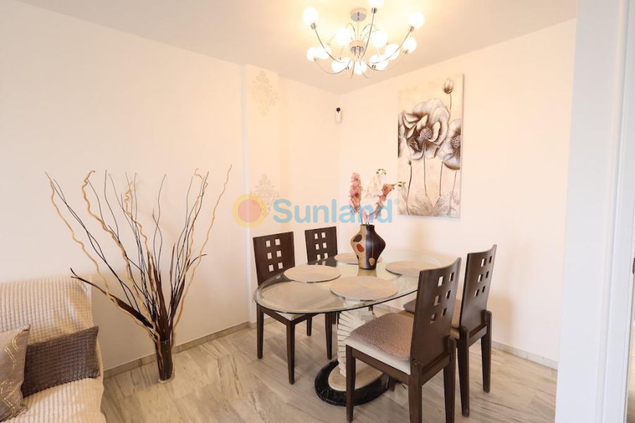 Resale - Apartment - ALICANTE - Barrio Obrero