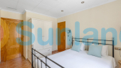 Resale - Villa - Albatera