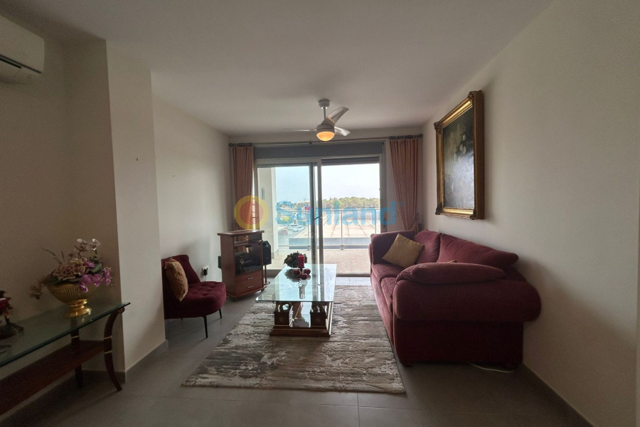 Resale - Apartment - Orihuela Costa - Villamartin