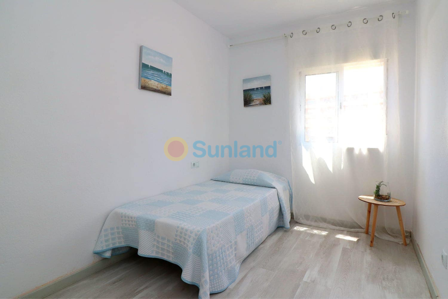 Resale - Apartment - Punta Prima - 