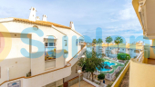 Resale - Apartment - Orihuela Costa - Campoamor
