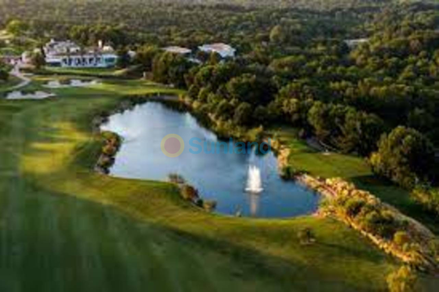 Вторичка - V - Las Colinas Golf Resort