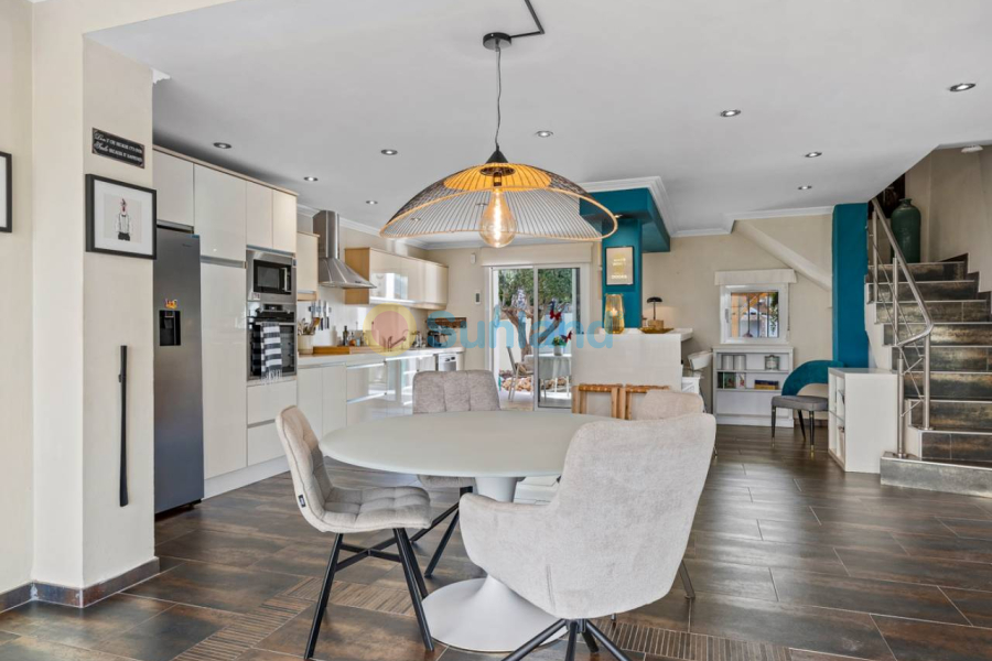 Använda fastigheter - Villa - Algorfa - Castillo de montemar