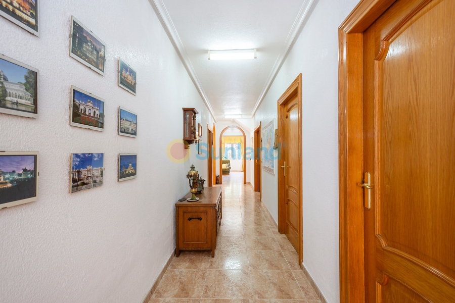 Вторичка - Bилла - Orihuela Costa - Cabo Roig