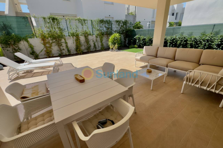 Segunda mano - Apartamento - La Finca Golf