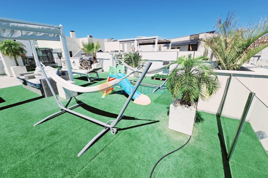 Använda fastigheter - Villa - Orihuela Costa - Villamartin