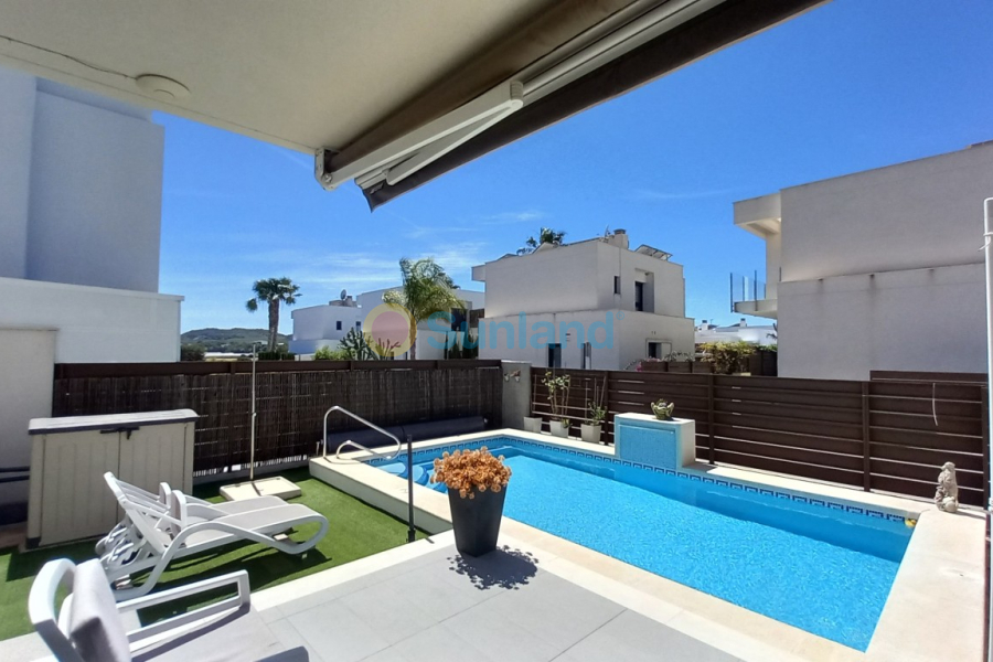 Resale - Semi-detached - Vistabella Golf