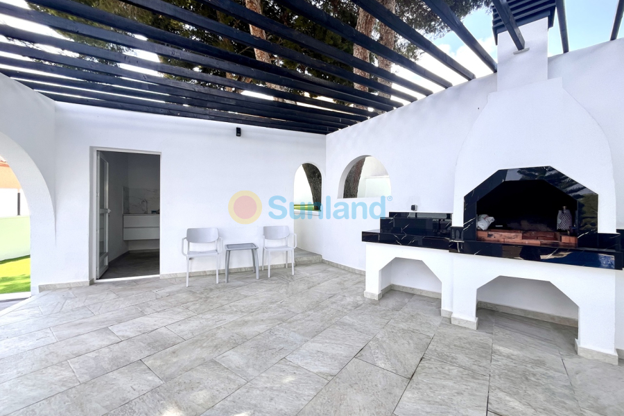 Resale - V - Los Balcones