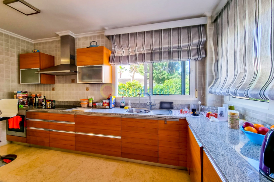 Segunda mano - Chalet - Torrevieja - La Mata