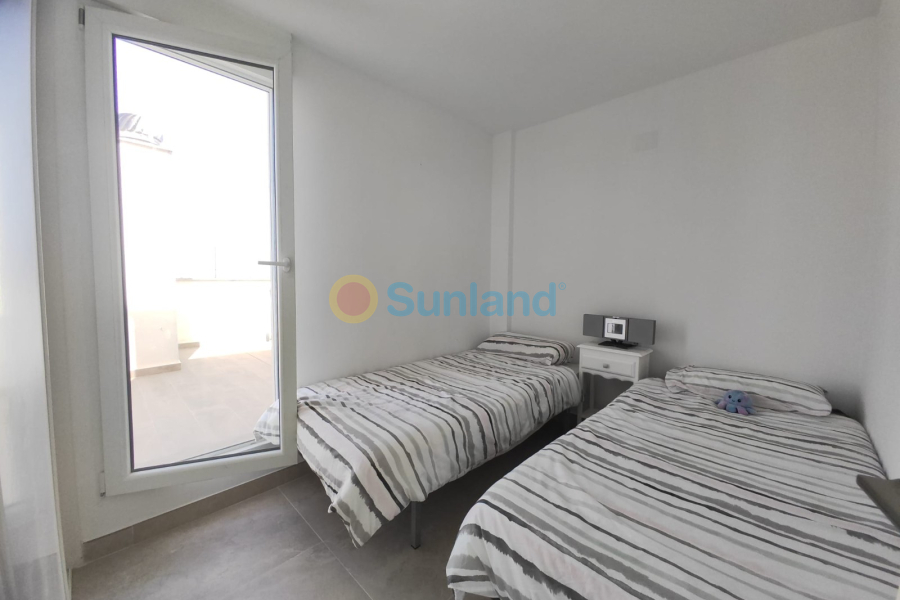 Resale - Apartment - Guardamar del Segura - 