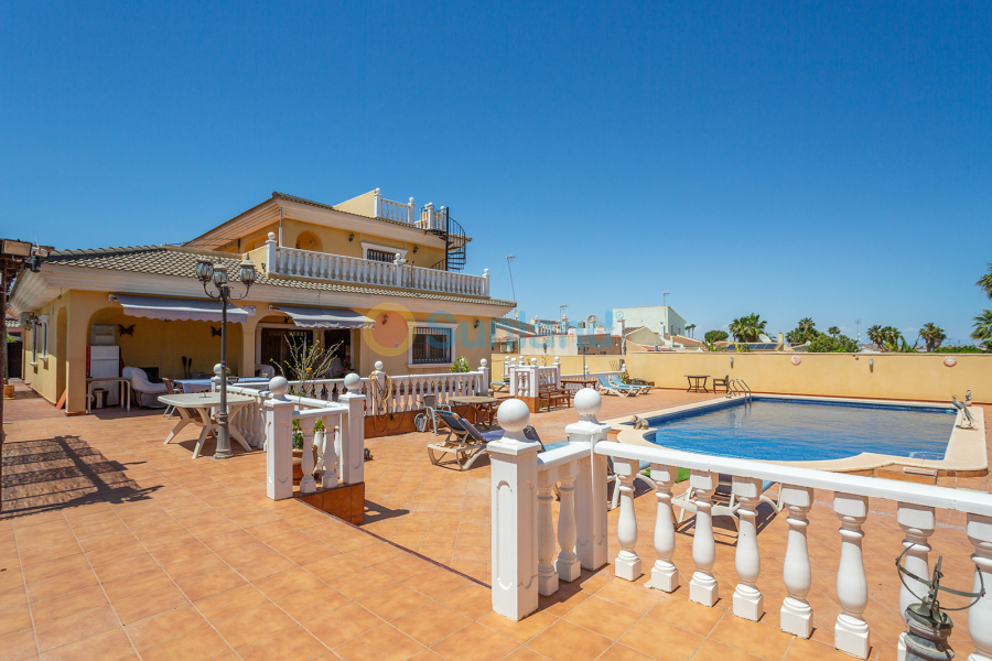 Resale - Villa - Torrevieja - Los Balcones