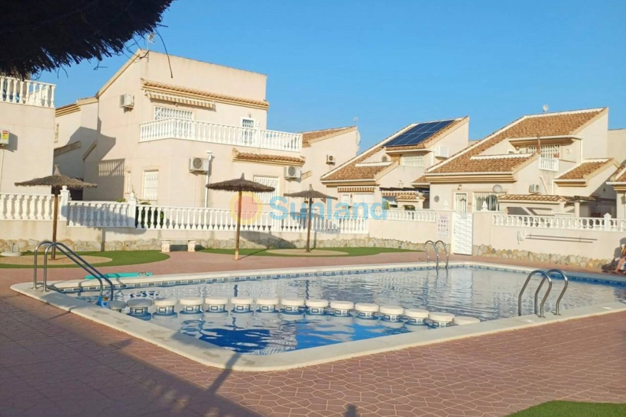 Resale - Villa - Ciudad Quesada