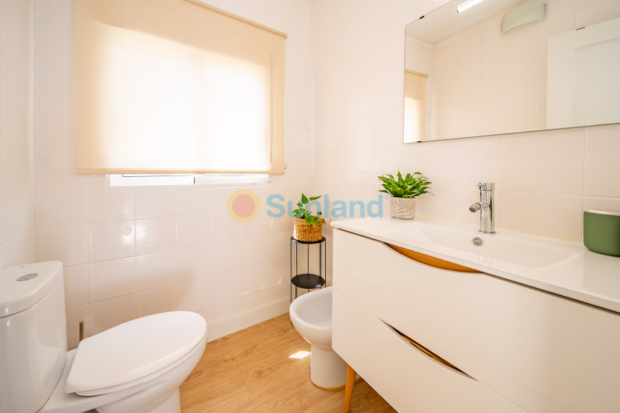 Resale - Villa - Torrevieja - Los Balcones