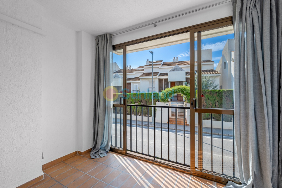 Resale - Apartment - Altea