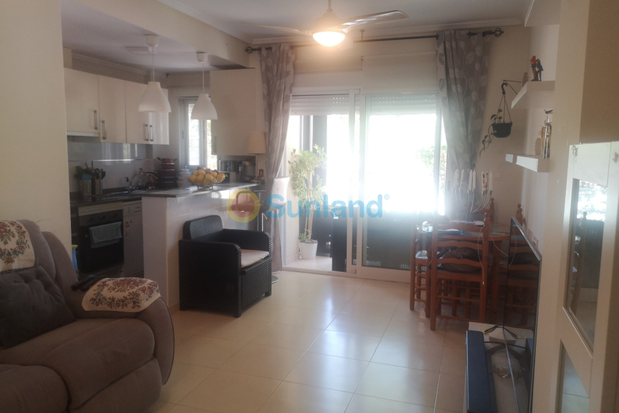 Resale - Apartment / flat - Los Montesinos