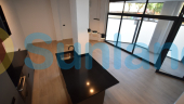 Resale - Apartment - Alicante