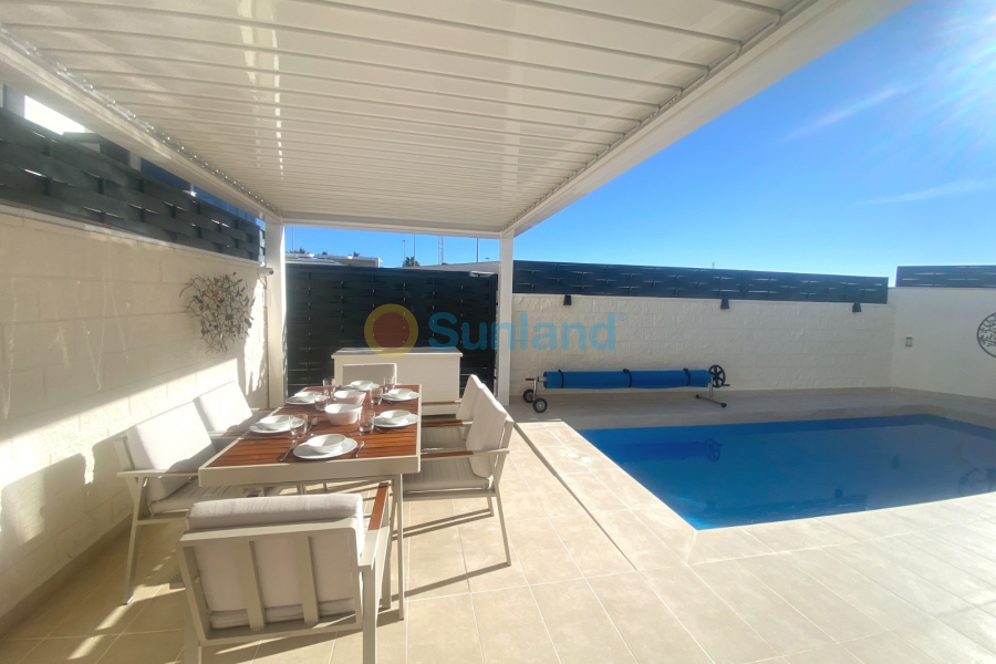 Använda fastigheter - Villa - Ciudad Quesada - Pueblo Bravo