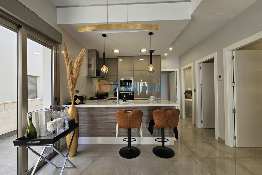 Resale - V - Villamartin