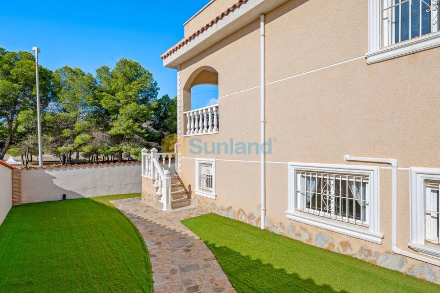 Resale - Villa - Ciudad Quesada