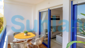 Resale - Apartment - Orihuela Costa - Campoamor