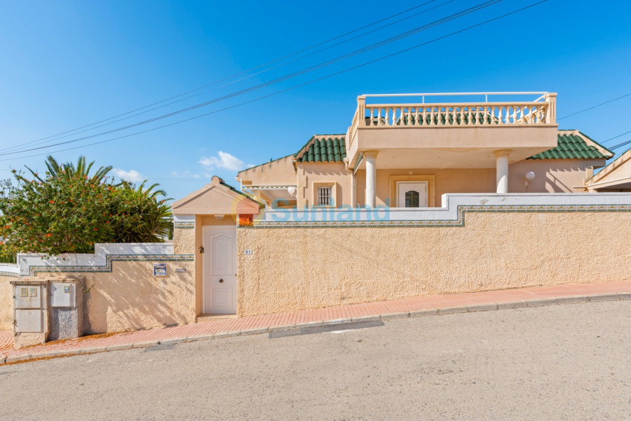 Brukte eiendommer - Detached Villa - Ciudad Quesada - Central Quesada