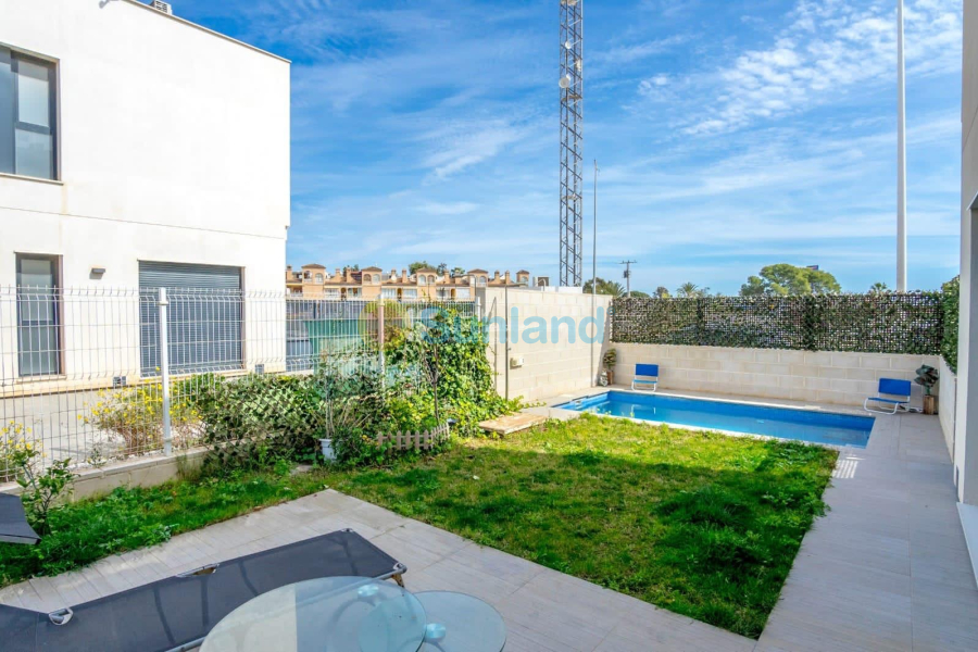 Brukte eiendommer - Villa - Torrevieja - Punta Prima