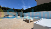 Resale - Villa - Torrevieja - 