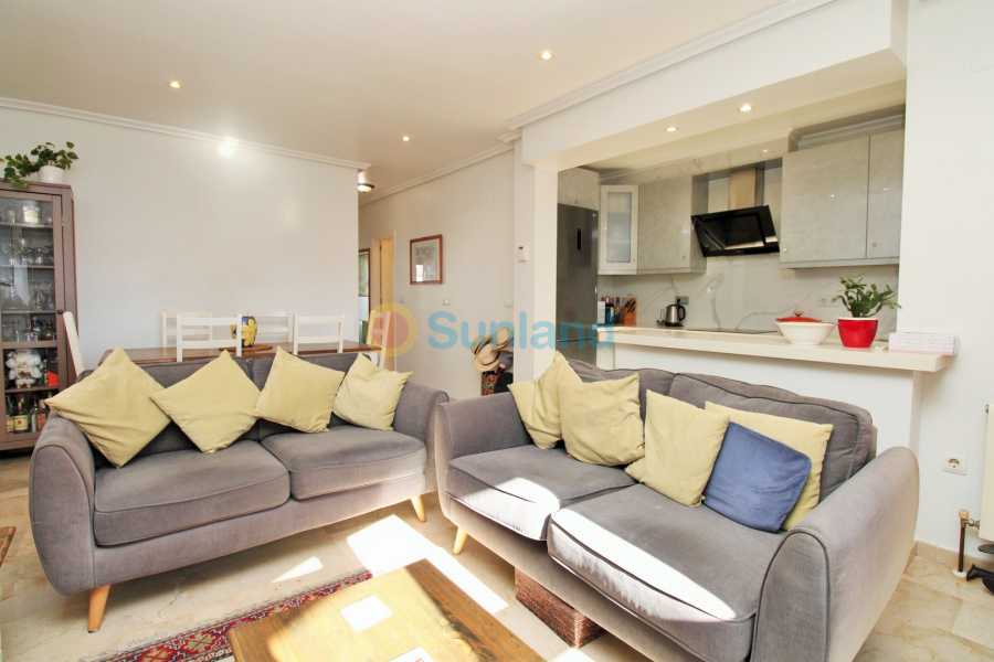 Resale - Townhouse - Villamartin - PAU 8