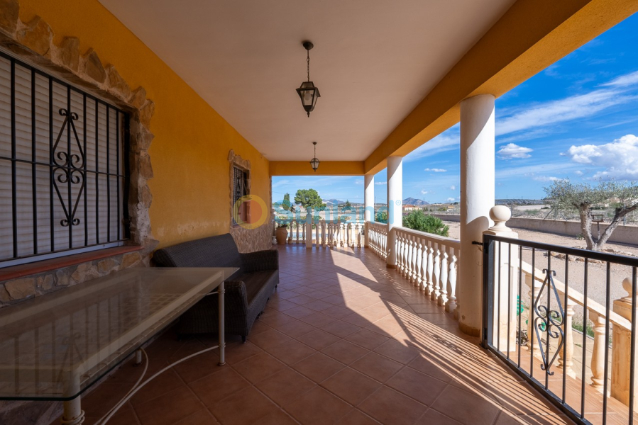 Resale - Villa - Cañada Del Trigo