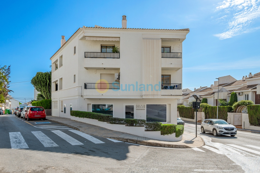 Resale - Apartment - Altea