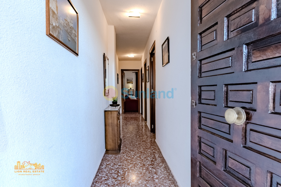 Resale - Apartment - Punta Prima - 