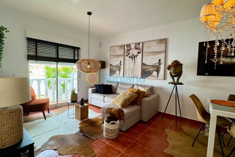 Resale - Villa - San Miguel de las Salinas - Blue Lagoon