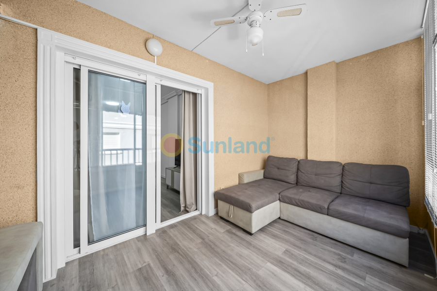 Resale - Apartamento - Torrevieja - Centro