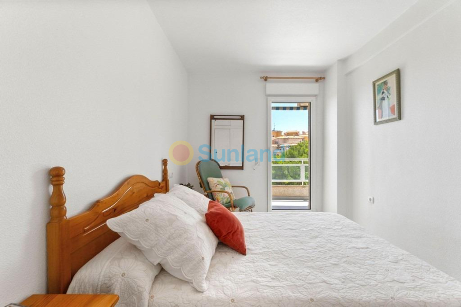 Resale - Apartment - Orihuela Costa - Altos de Campoamor