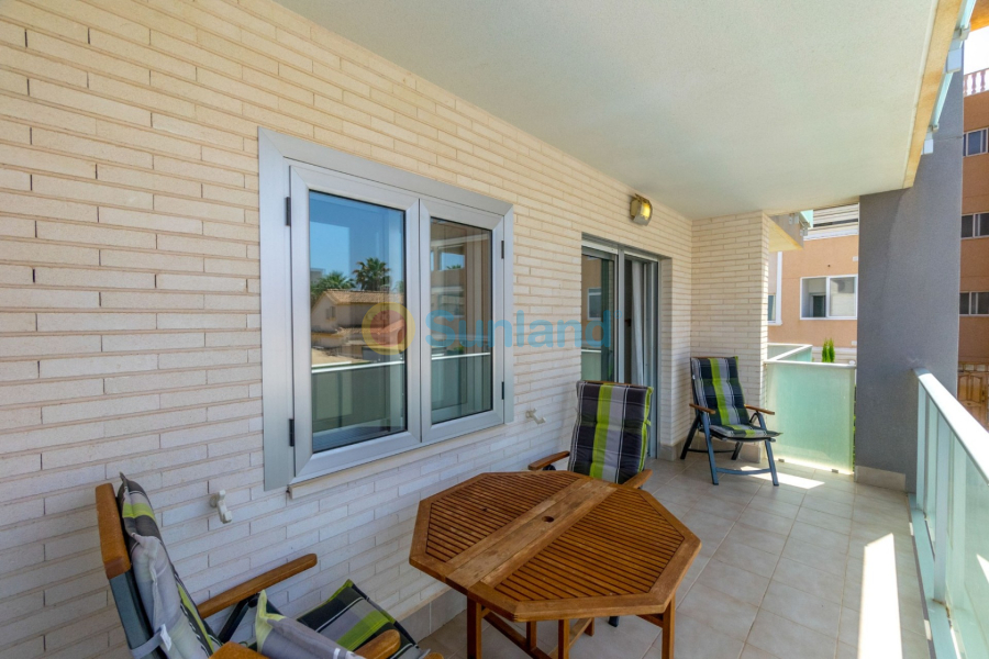 Resale - Apartment - Orihuela Costa - 