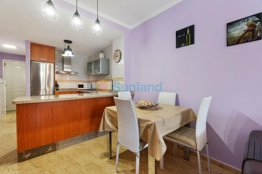 Resale - Apartment - Orihuela Costa - Altos de Campoamor