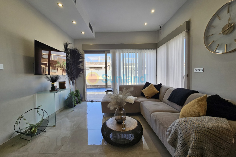 Resale - V - Villamartin