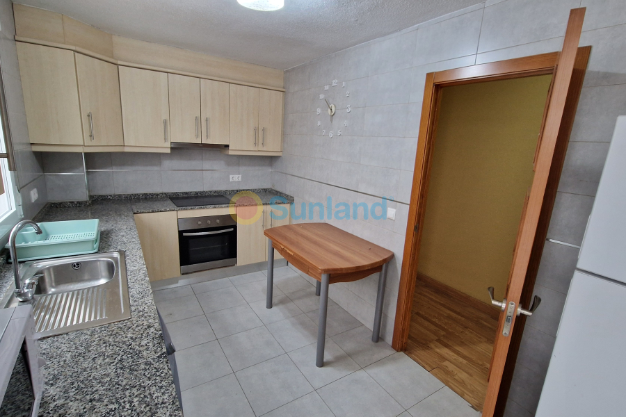 Använda fastigheter - Apartamento - Torrevieja - Acequion