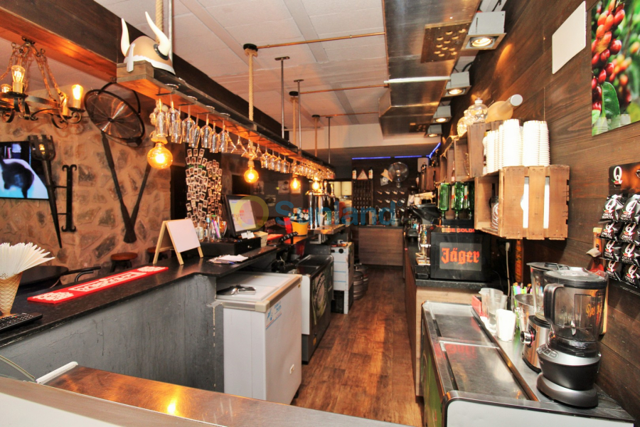 Resale - Commercial - Villamartin