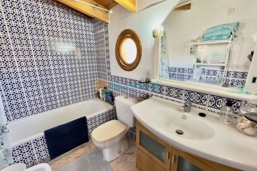 Resale - Villa - Guardamar del Segura - 