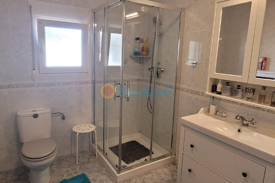 Segunda mano - Chalet - San Fulgencio - Urbanización La Marina