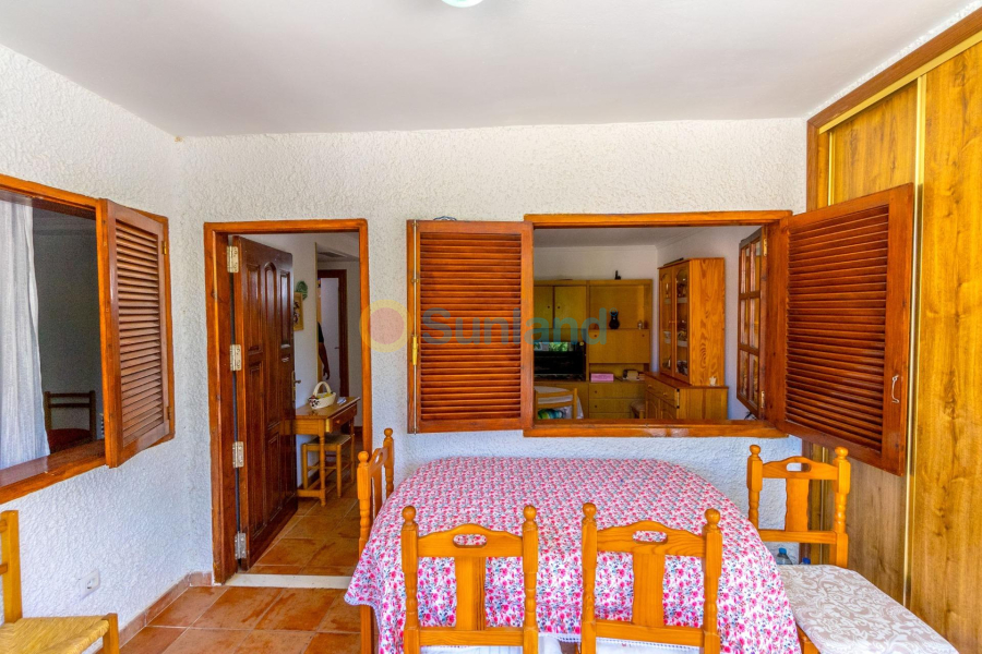 Resale - Bungalow - Orihuela costa - Mil Palmeras