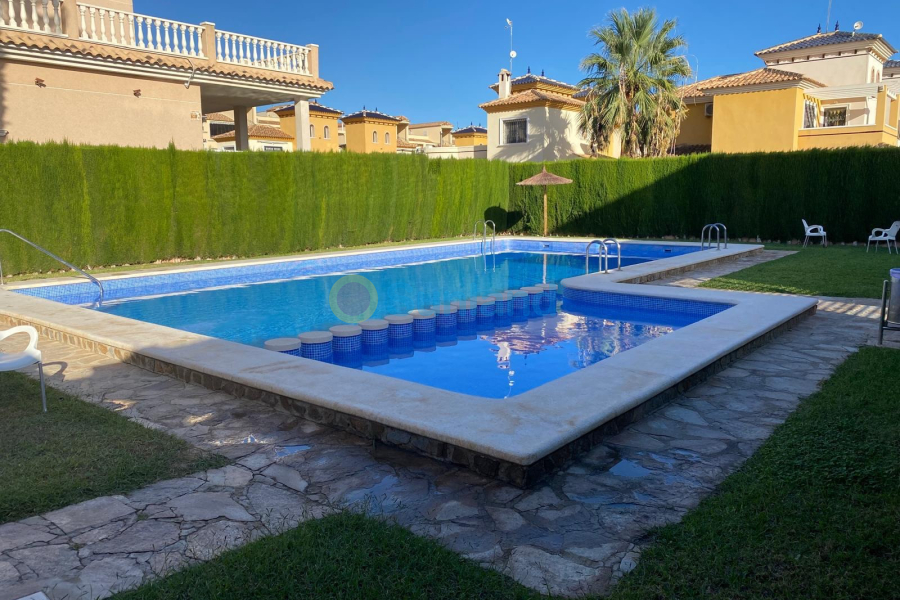 Brukte eiendommer - Villa - Orihuela Costa - Los Altos