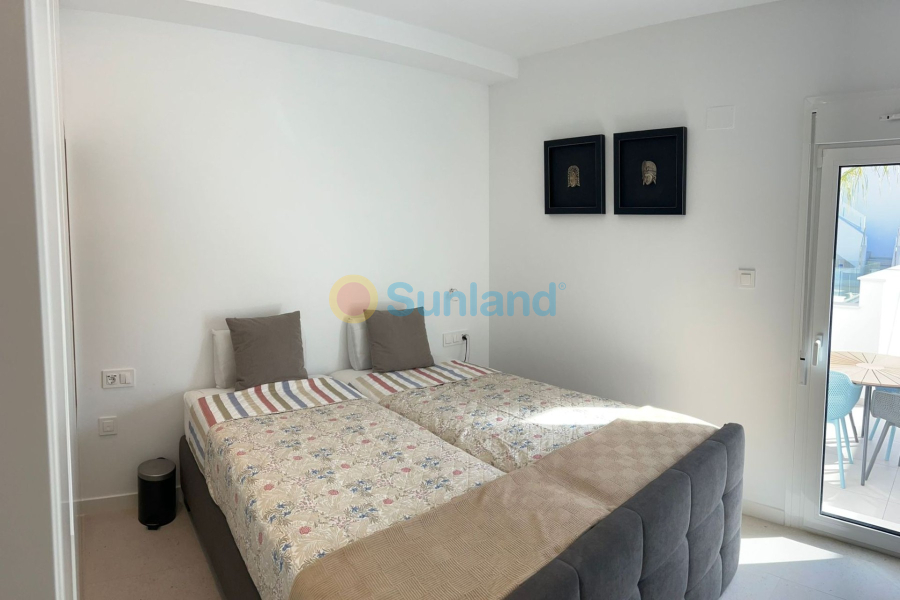 Resale - Apartment - Orihuela costa - 