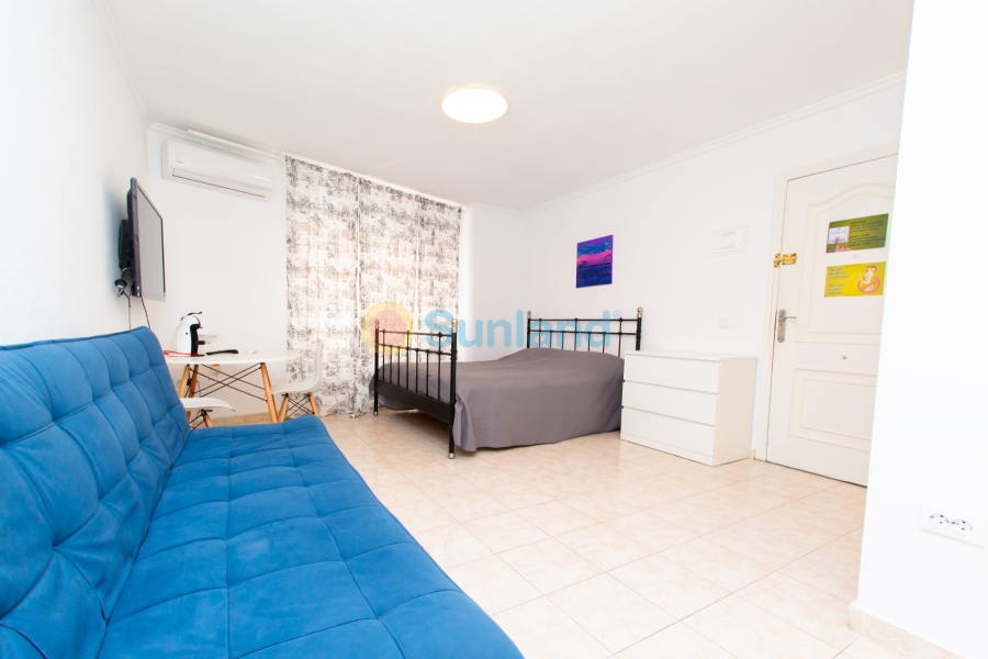 Resale - Apartment - Torrevieja