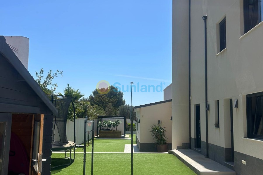 Resale - Villa - Pilar de la Horadada - Pinar de Campoverde